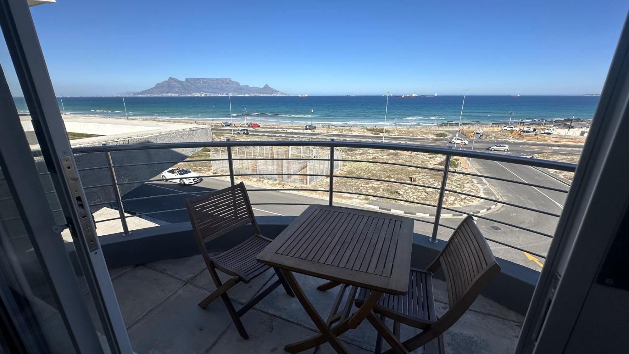 Oceansnest Guest House Bloubergstrand Ngoại thất bức ảnh