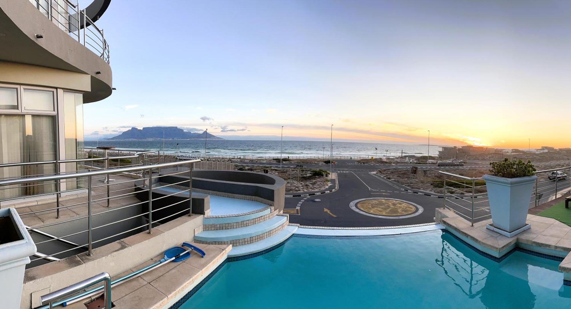 Oceansnest Guest House Bloubergstrand Ngoại thất bức ảnh
