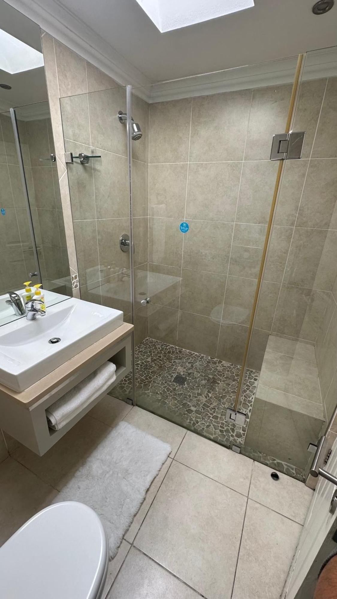 Oceansnest Guest House Bloubergstrand Ngoại thất bức ảnh