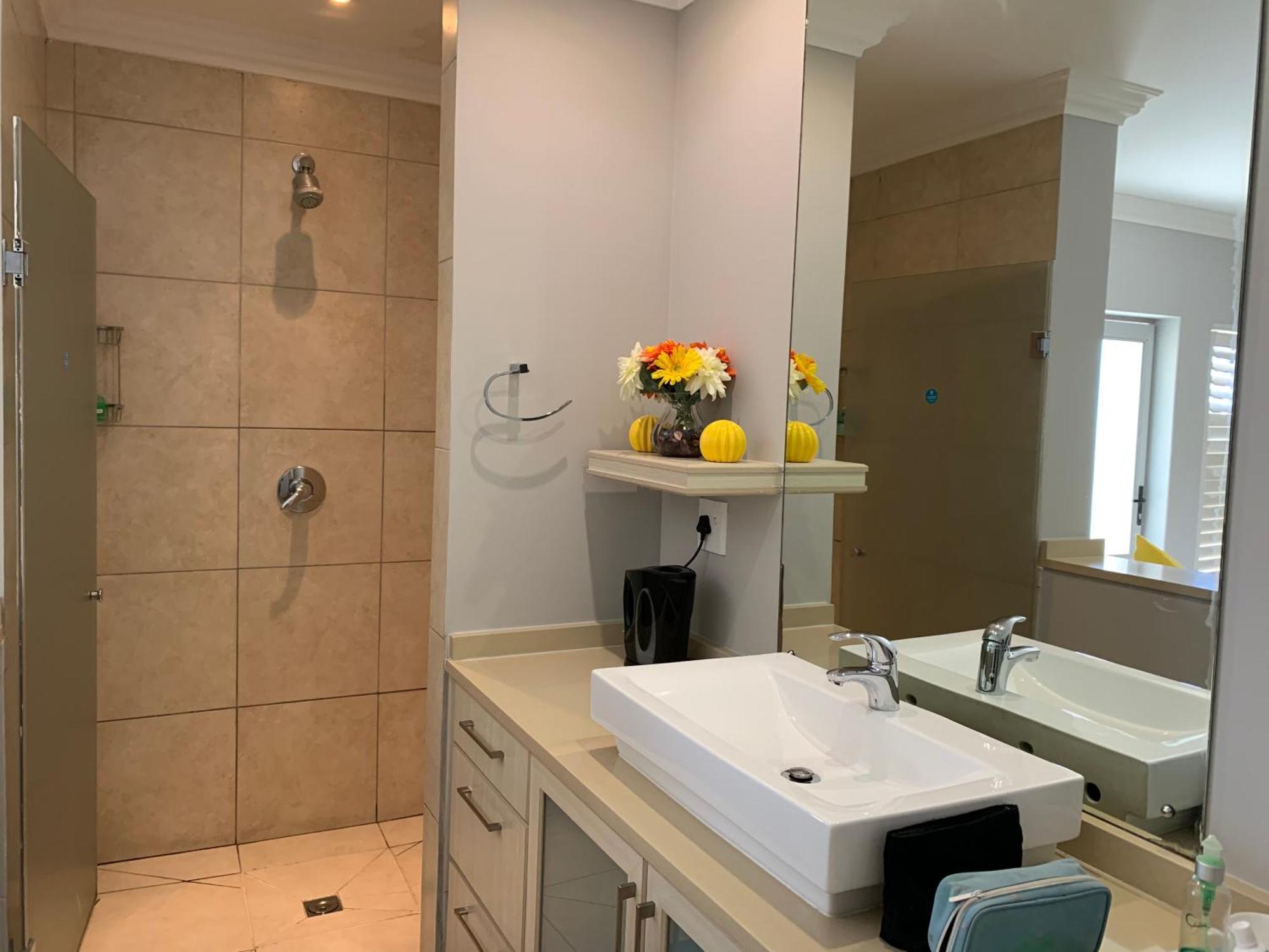 Oceansnest Guest House Bloubergstrand Ngoại thất bức ảnh