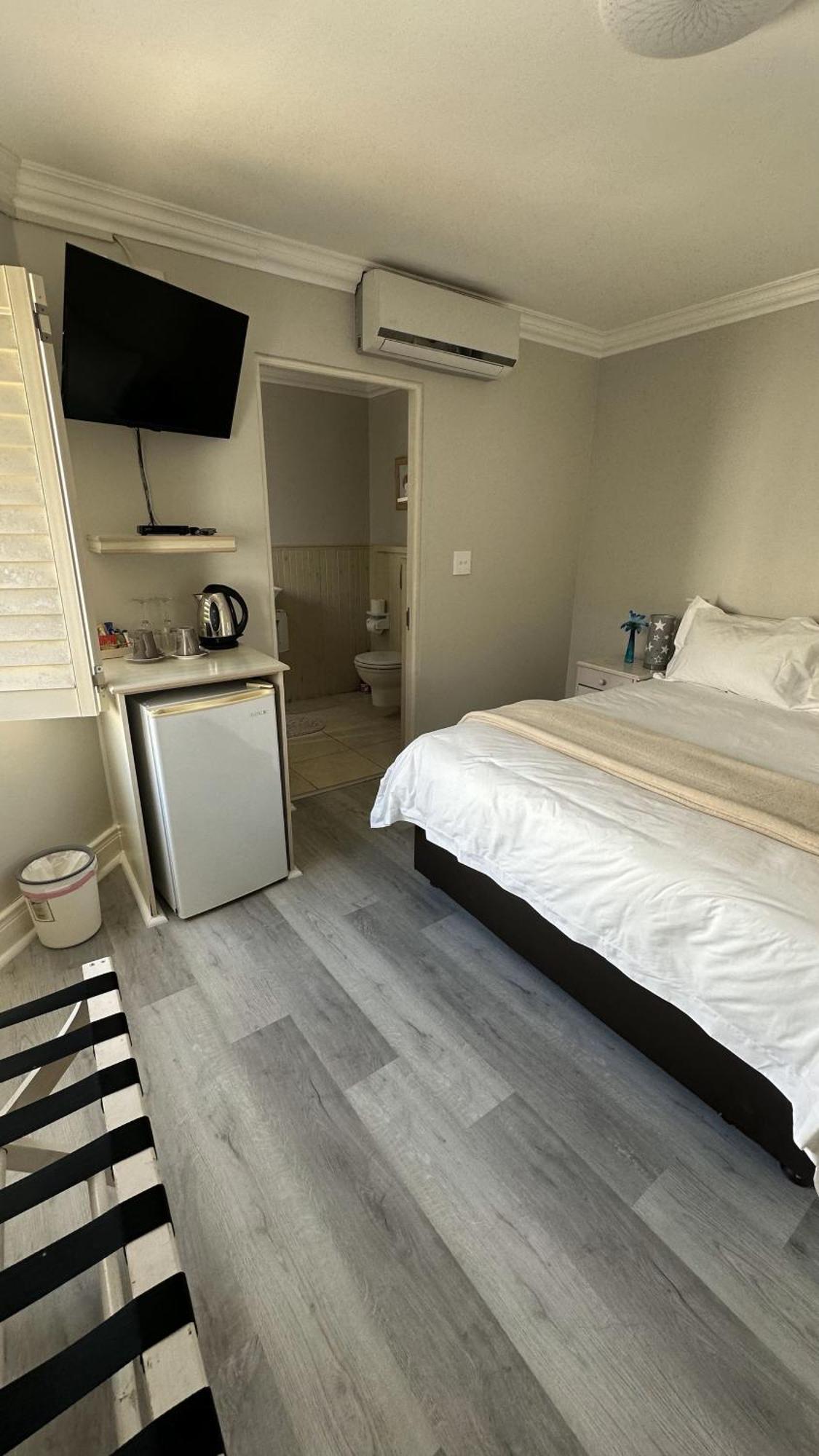 Oceansnest Guest House Bloubergstrand Ngoại thất bức ảnh